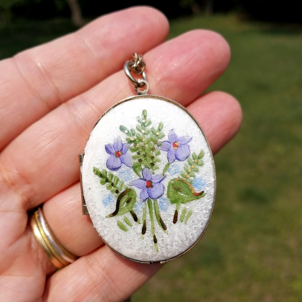 Vintage Antique Guilloche Floral Gold Plated Photo Locket Necklace